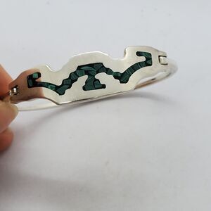 Vintage Taxco Sterling Silver Malachite Inlay Hinged Bracelet